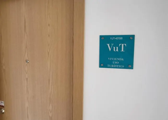 Casitas De Bernuy Vut Апартаменты Сеговия